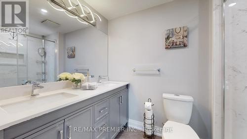 75 Fox Run, Barrie, ON - Indoor Photo Showing Bathroom