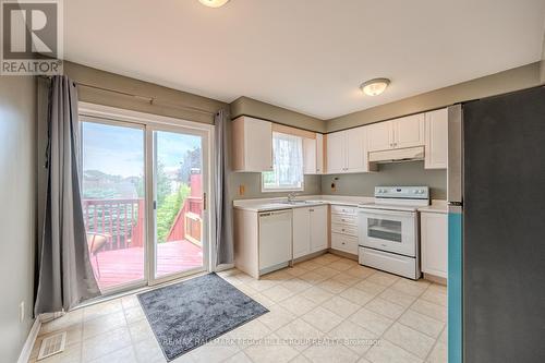 57 Nicole Marie Avenue, Barrie, ON - Indoor Photo Showing Kitchen