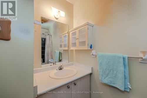 57 Nicole Marie Avenue, Barrie, ON - Indoor Photo Showing Bathroom