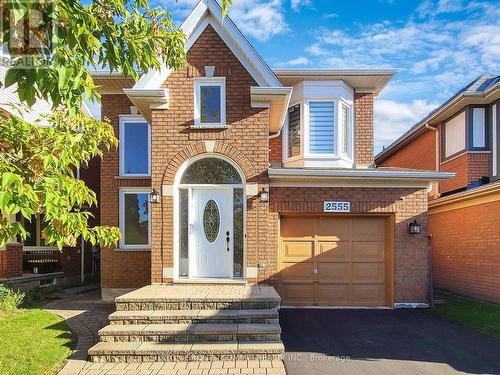 2555 Strathmore Crescent, Mississauga, ON - Outdoor