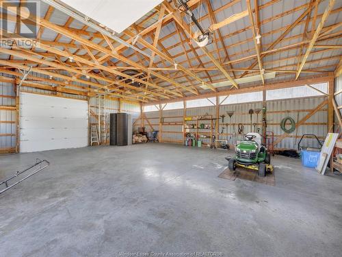 4155 Manning Road, Tecumseh, ON - Indoor Photo Showing Garage