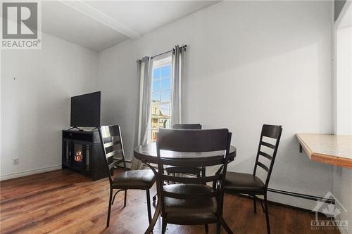 2083 Dundas Street S, Cardinal, ON - Indoor Photo Showing Dining Room