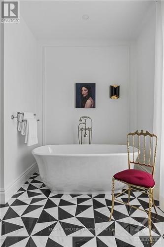 5808 Red Castle Ridge, Ottawa, ON - Indoor Photo Showing Bathroom