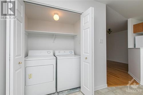 242 Gershwin Private, Ottawa, ON - Indoor Photo Showing Laundry Room