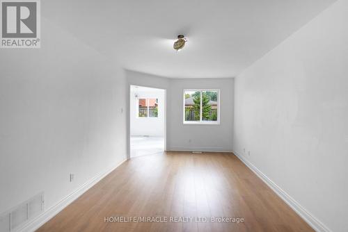 9 Hodgson Drive, Barrie, ON - Indoor Photo Showing Other Room