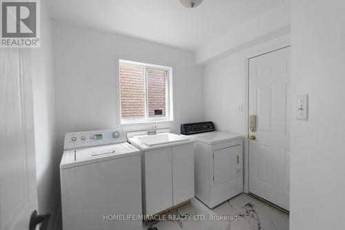 9 Hodgson Drive, Barrie, ON - Indoor Photo Showing Laundry Room