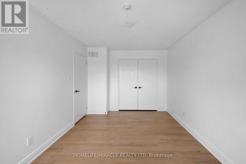 9 Hodgson Drive, Barrie, ON - Indoor Photo Showing Other Room