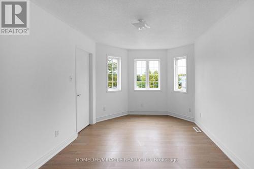 9 Hodgson Drive, Barrie, ON - Indoor Photo Showing Other Room