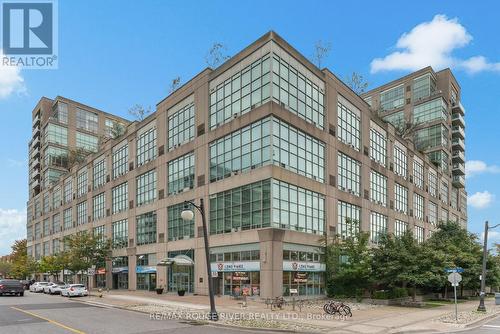 227 - 300 Manitoba Street, Toronto, ON - Outdoor