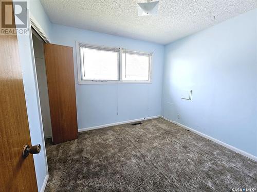 600 Railroad Avenue, Canwood, SK - Indoor Photo Showing Other Room