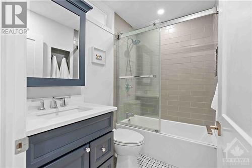 174 Dufferin Road Unit#1, Ottawa, ON - Indoor Photo Showing Bathroom