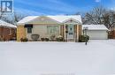 920 Roselawn Drive, Windsor, ON  - Outdoor With Facade 