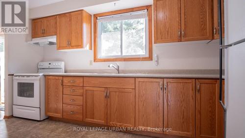 45 Erindale Drive, Erin, ON - Indoor Photo Showing Kitchen