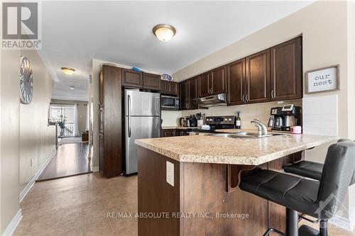 A - 573 Chapman Mills Drive, Ottawa, ON - Indoor Photo Showing Kitchen With Double Sink