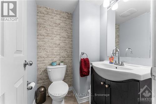 A - 573 Chapman Mills Drive, Ottawa, ON - Indoor Photo Showing Bathroom