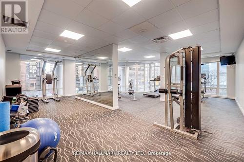 505 - 1121 Bay Street, Toronto, ON - Indoor Photo Showing Gym Room