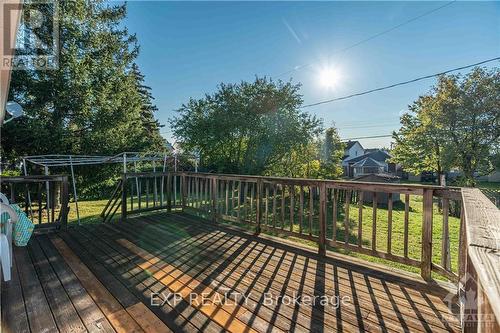 1348 Vancouver Avenue, Ottawa, ON - Outdoor With Deck Patio Veranda