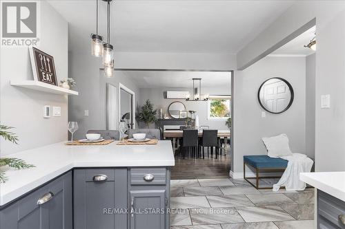 279 Clarlyn Drive, Georgina, ON - Indoor Photo Showing Kitchen