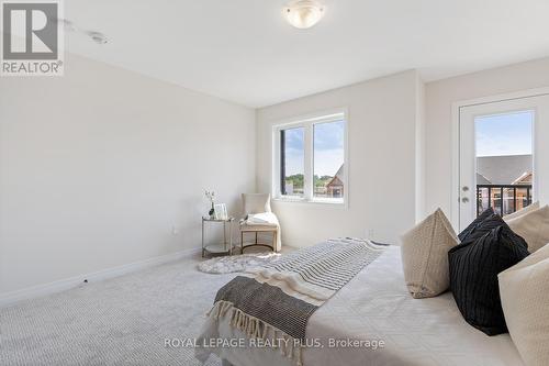 3257 Sixth Line E, Oakville, ON - Indoor Photo Showing Bedroom