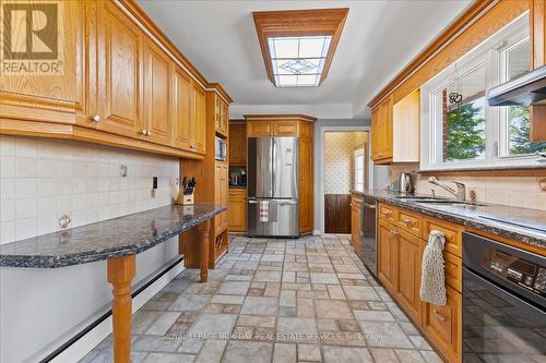 11720 Guelph Line, Milton, ON - Indoor Photo Showing Kitchen