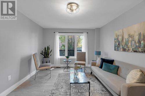 113 Sandmere Avenue, Brampton, ON - Indoor Photo Showing Living Room