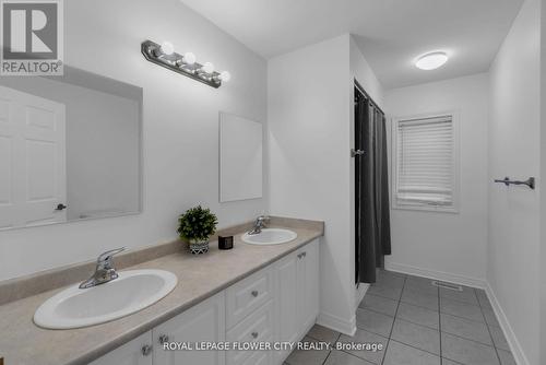 113 Sandmere Avenue, Brampton, ON - Indoor Photo Showing Bathroom