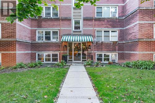 14 - 227 Macnab Street S, Hamilton, ON - Outdoor With Facade