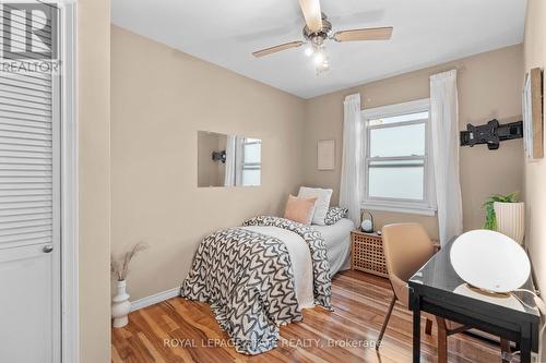 14 - 227 Macnab Street S, Hamilton, ON - Indoor Photo Showing Bedroom