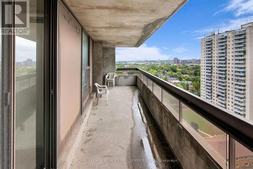 1811 - 100 Quebec Avenue, Toronto, ON - Outdoor With View With Exterior