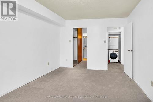 1811 - 100 Quebec Avenue, Toronto, ON - Indoor Photo Showing Other Room