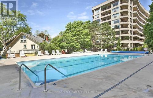 1811 - 100 Quebec Avenue, Toronto, ON - Outdoor With In Ground Pool