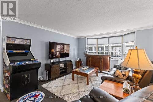 903 - 500 Talbot Street, London, ON - Indoor Photo Showing Living Room