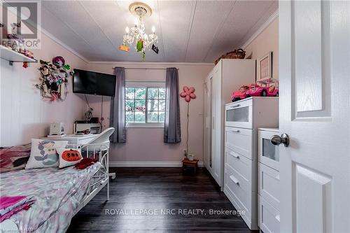 52078 Regional Road 24, Wainfleet, ON - Indoor Photo Showing Bedroom