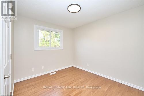 17 Kilkenny Drive, St. Catharines, ON - Indoor Photo Showing Other Room