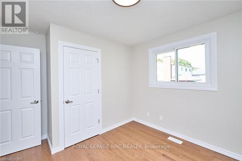 17 Kilkenny Drive, St. Catharines, ON - Indoor Photo Showing Other Room