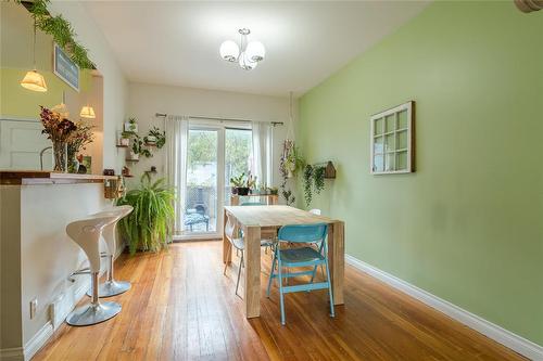 102 Harbison Avenue, Winnipeg, MB - Indoor Photo Showing Dining Room