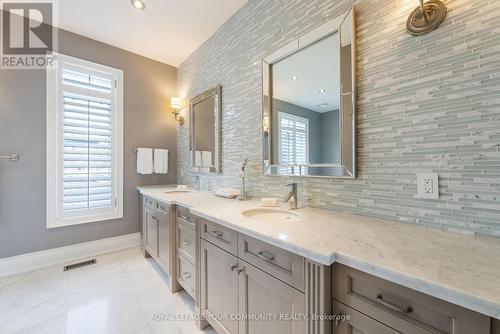 48 May Avenue, Richmond Hill, ON - Indoor Photo Showing Bathroom