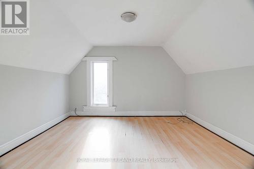 7 Marmora Street, London, ON - Indoor Photo Showing Other Room