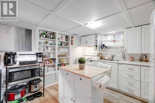 7 Marmora Street, London, ON - Indoor Photo Showing Kitchen