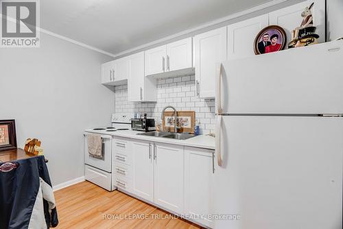 7 Marmora Street, London, ON - Indoor Photo Showing Kitchen With Double Sink