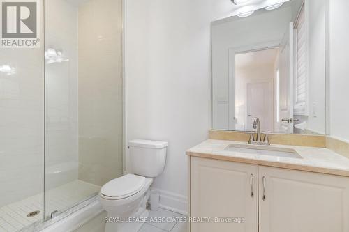 96 Torrey Pines Road, Vaughan, ON - Indoor Photo Showing Bathroom