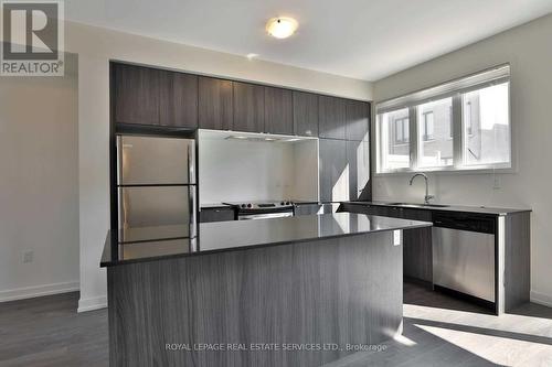 3139 Ernest Appelbe Boulevard, Oakville, ON - Indoor Photo Showing Kitchen With Stainless Steel Kitchen With Upgraded Kitchen