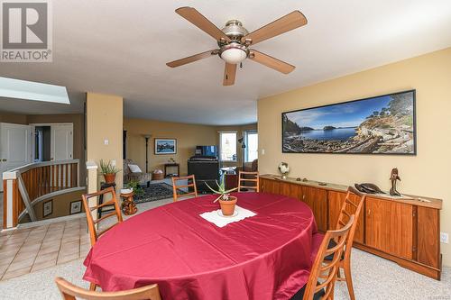 5594 7Th St, Union Bay, BC - Indoor Photo Showing Dining Room