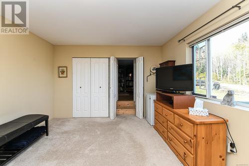 5594 7Th St, Union Bay, BC - Indoor