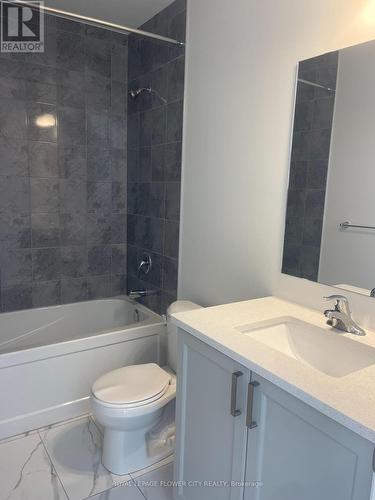 7 Mayapple Street, New Tecumseth, ON - Indoor Photo Showing Bathroom