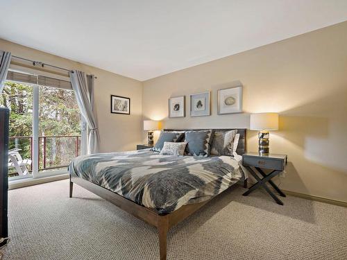 Master bedroom - 1756 Ch. Du Golf, Mont-Tremblant, QC - Indoor Photo Showing Bedroom