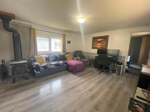 Salon - 32 Rue Des Ormes, Montmagny, QC - Indoor Photo Showing Living Room