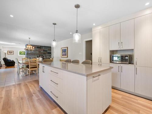 Cuisine - 44 Mtée De Baker-Pond, Bolton-Est, QC - Indoor Photo Showing Kitchen With Upgraded Kitchen