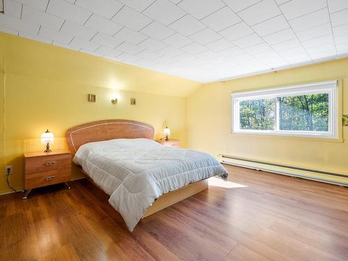 Chambre Ã Â coucher - 44 Mtée De Baker-Pond, Bolton-Est, QC - Indoor Photo Showing Bedroom