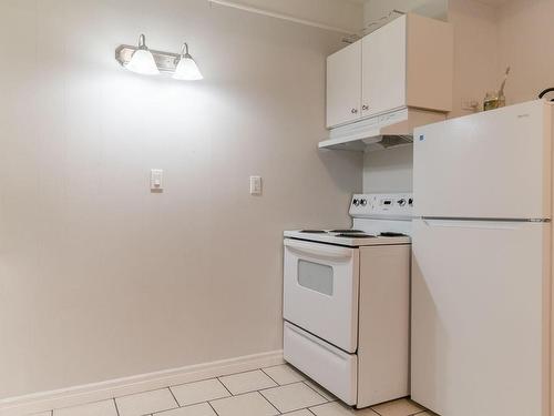 3203 Kingsway Ave, Port Alberni, BC - Indoor Photo Showing Kitchen